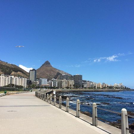 205 New Cumberland Hotel Kaapstad Buitenkant foto