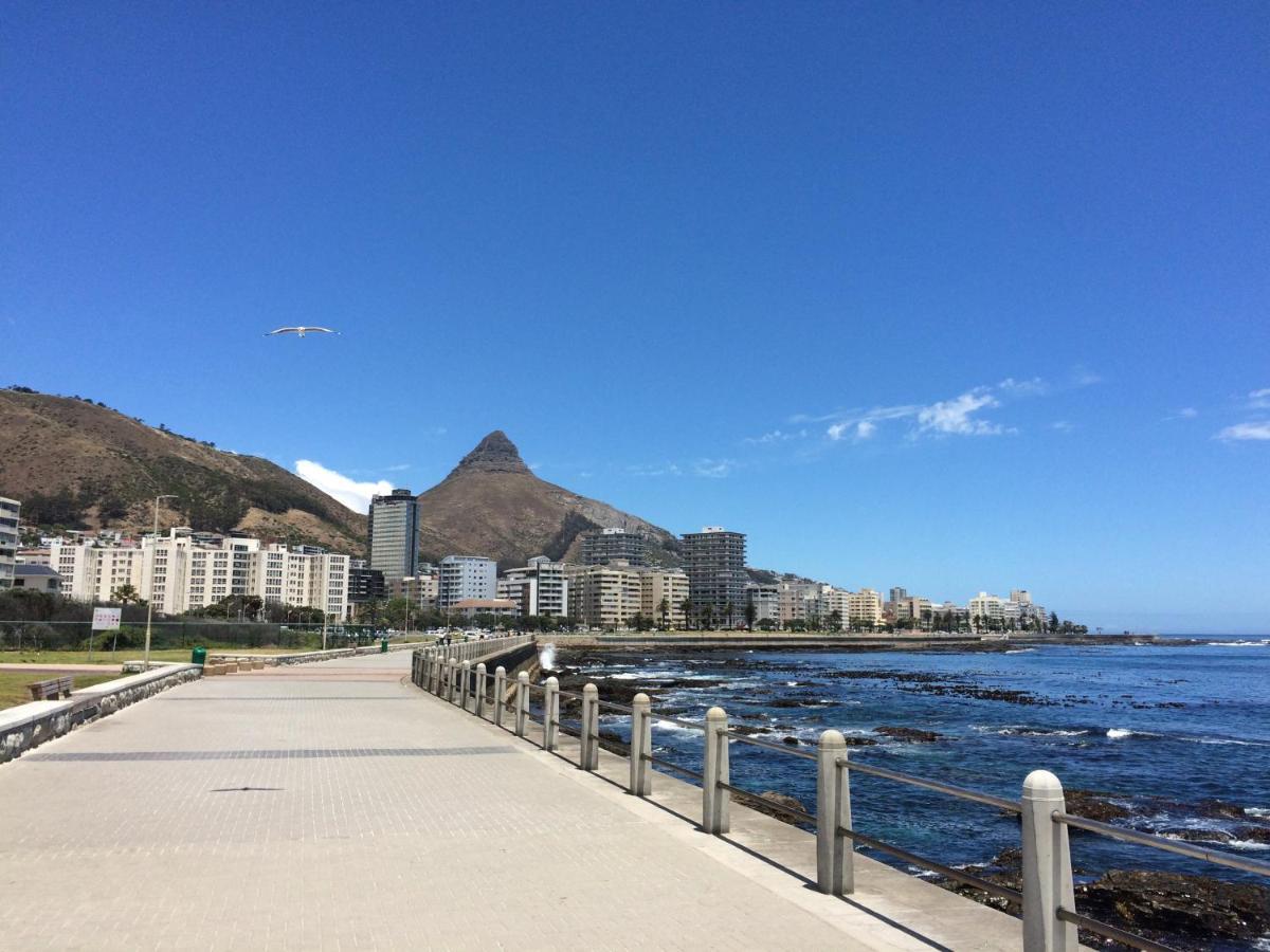 205 New Cumberland Hotel Kaapstad Buitenkant foto