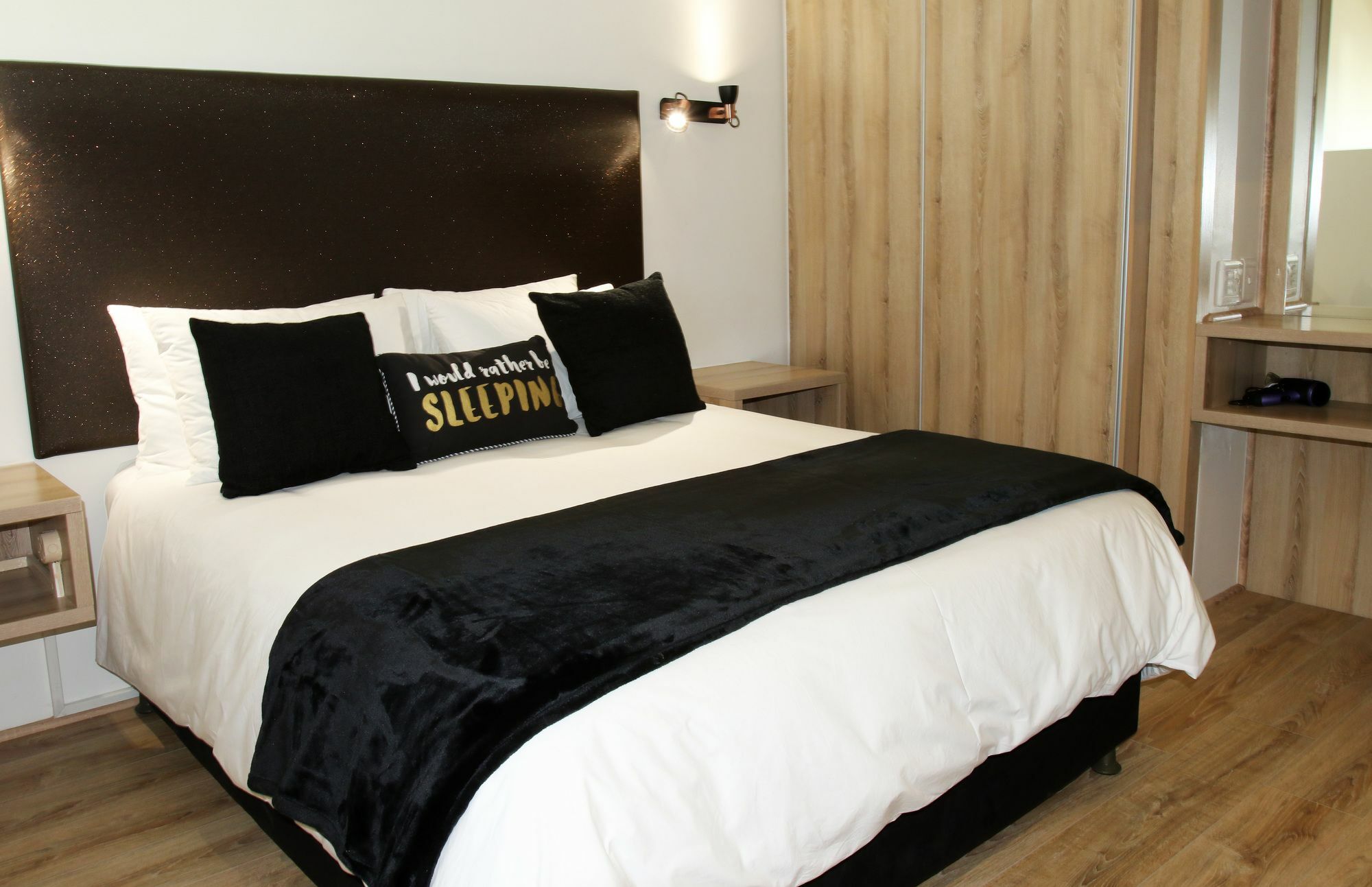 205 New Cumberland Hotel Kaapstad Buitenkant foto